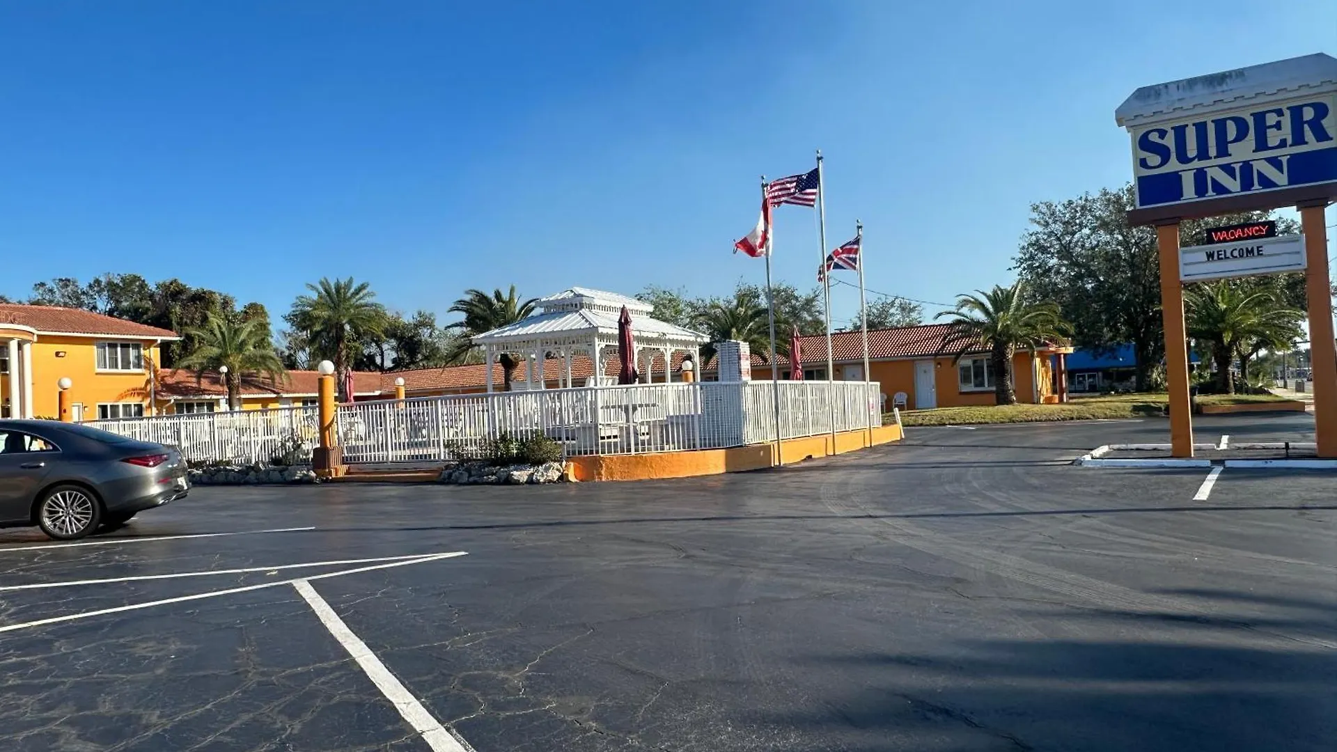 Super Inn By Oyo Daytona Beach Near Airport 0*,  United States