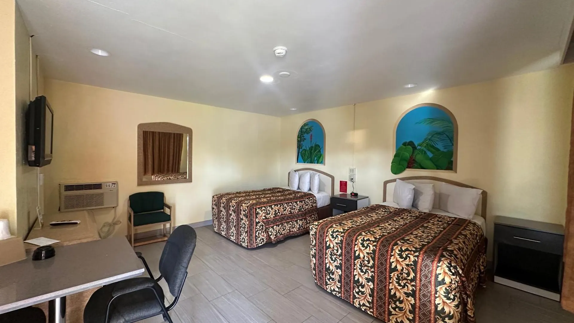 Super Inn By Oyo Daytona Beach Near Airport 0*,  United States