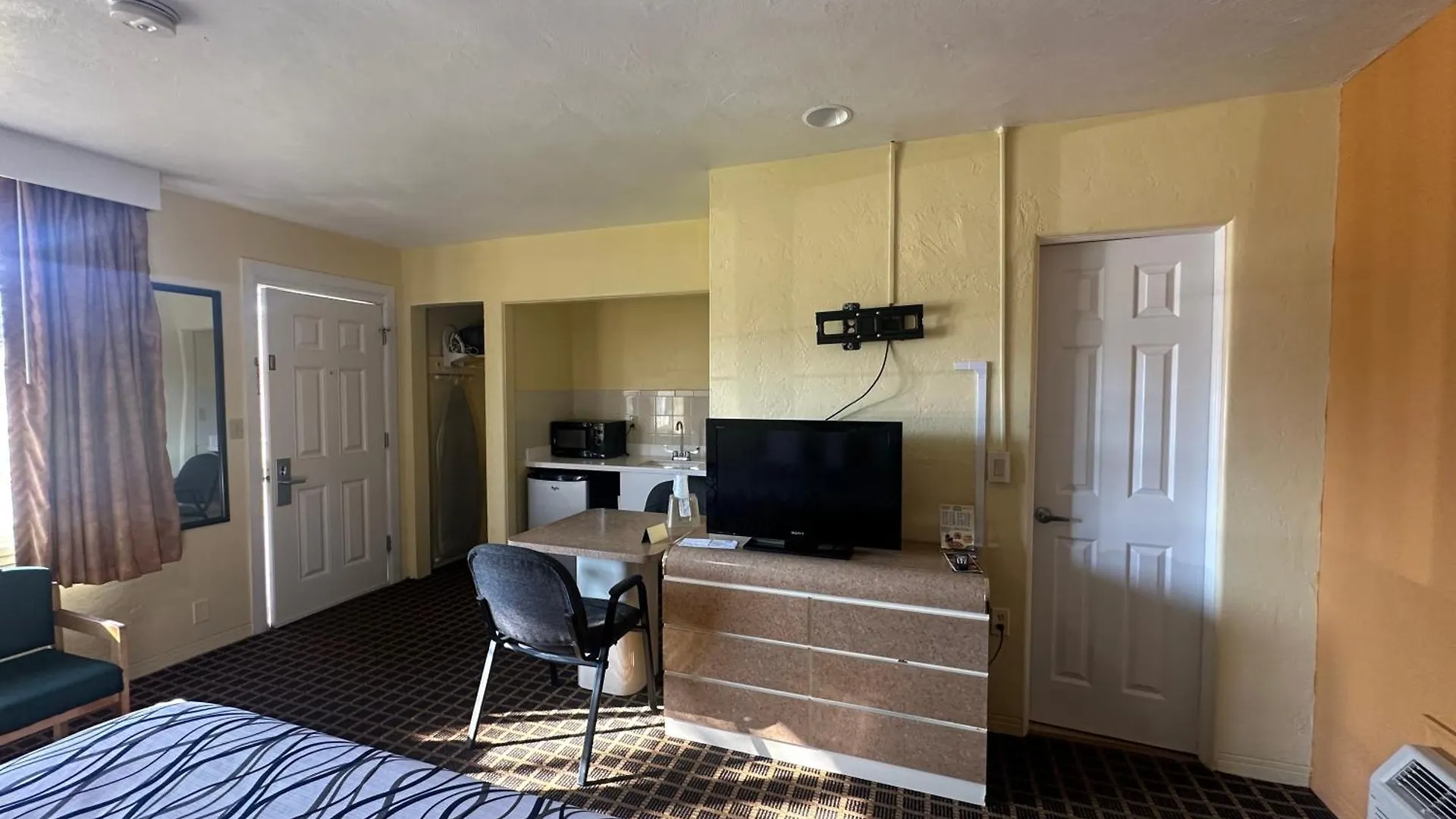 Motel Super Inn By Oyo Daytona Beach Near Airport United States